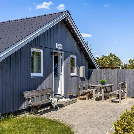 Solvejk - 800m From The Sea By Interhome